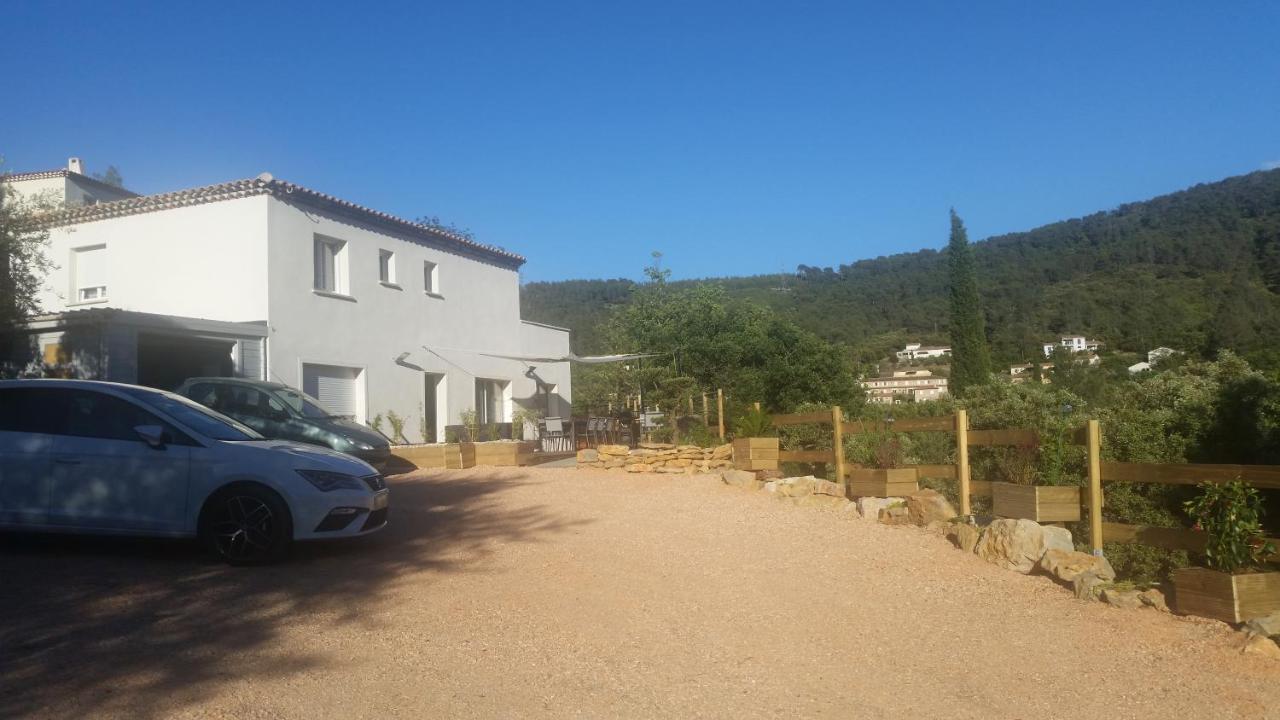 Les Chambres De Toucas Sollies-Toucas Exterior photo